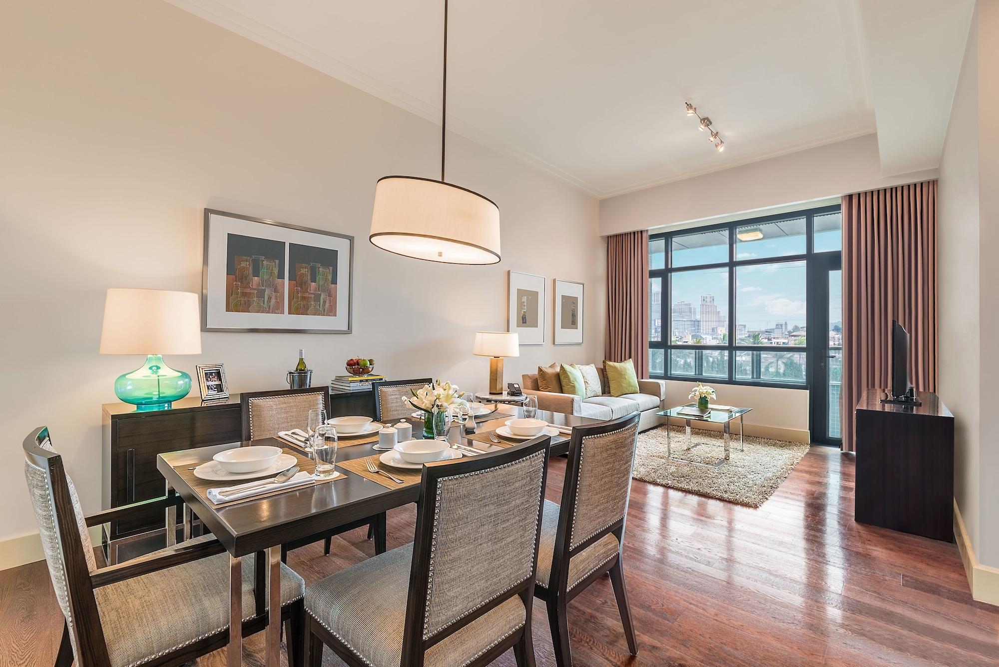 ماكاتي Aruga Apartments By Rockwell Makati المظهر الخارجي الصورة